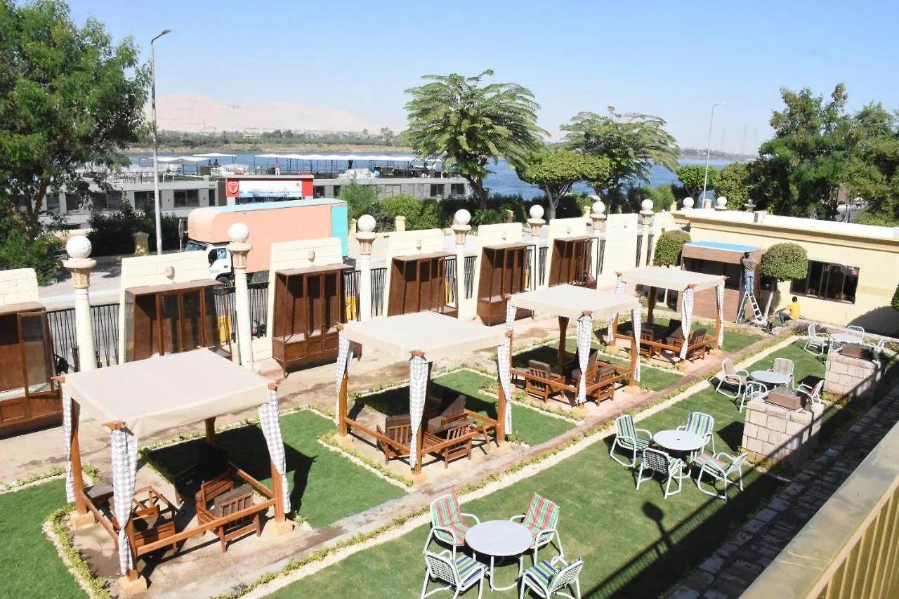Jewel Luxor Hotel 4*,